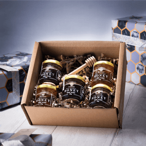 
            
                Load image into Gallery viewer, Strong Honey Taster Set - 5 Beautiful Sampler Jars &amp;amp; Mini Honey Dipper - Maters &amp;amp; Co
            
        